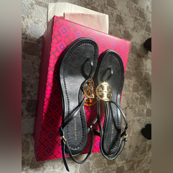 Tory Burch Capri Miller Low Heel Sandal -8.5 , Calf Leather - Picture 8 of 9